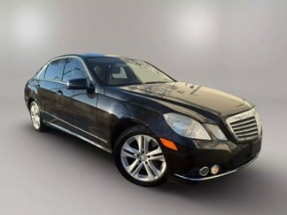 Used 2010 Mercedes-Benz E 350 4MATIC Sedan image 1