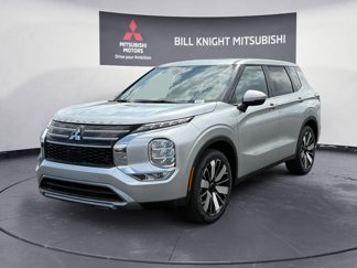 New 2025 Mitsubishi Outlander SE image 1