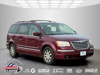 Used 2009 Chrysler Town & Country Touring image 1