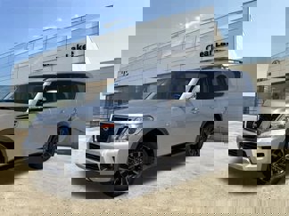 Used 2017 Nissan Armada Platinum image 1