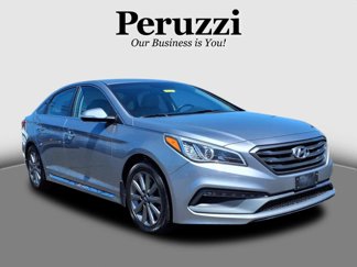 Used 2017 Hyundai Sonata Limited image 1