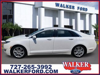 Used 2016 Lincoln MKZ image 1