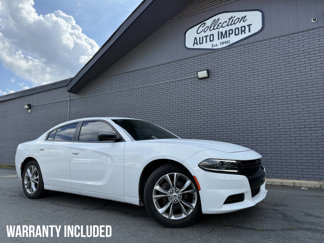 Used 2019 Dodge Charger SXT w/ Blacktop Package image 1