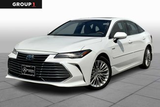 Used 2019 Toyota Avalon Limited image 1