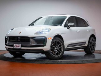 Certified 2025 Porsche Macan Turbo image 1