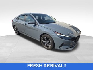Used 2023 Hyundai Elantra SEL w/ Convenience Package image 1