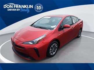 Used 2021 Toyota Prius LE image 1