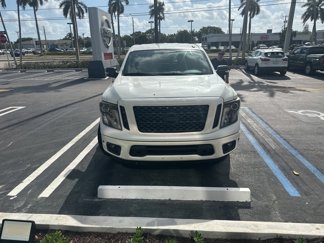 Used 2018 Nissan Titan SV w/ SV Convenience Package image 1