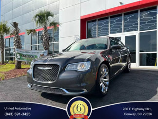 Used 2018 Chrysler 300 Touring L image 1