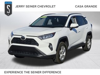 Used 2021 Toyota RAV4 XLE image 1