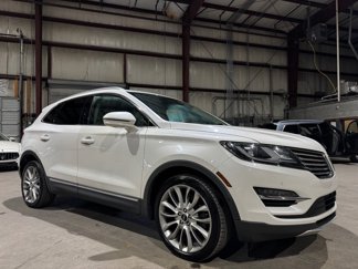 Used 2017 Lincoln MKC Reserve image 1