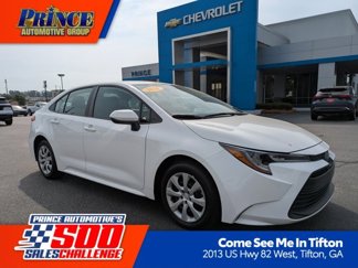 Used 2024 Toyota Corolla LE image 1