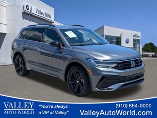 Used 2024 Volkswagen Tiguan SE R-Line image 1