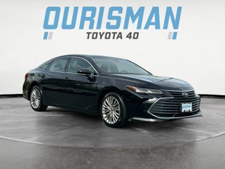 Used 2022 Toyota Avalon Limited image 1