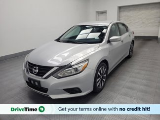 Used 2017 Nissan Altima 2.5 SV image 1