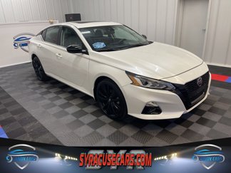Used 2022 Nissan Altima 2.5 SR w/ Midnight Edition Package image 1