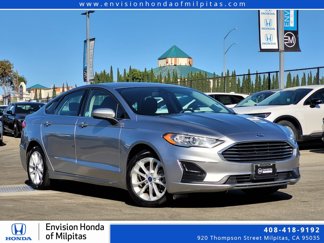 Used 2020 Ford Fusion SE image 1
