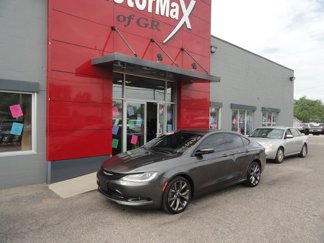 Used 2015 Chrysler 200 S w/ Navigation & Sound Group I image 1