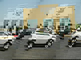 Used 2013 Toyota RAV4 LE image 1