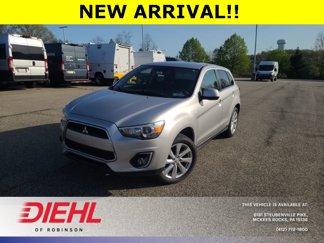 Used 2014 Mitsubishi Outlander Sport SE image 1