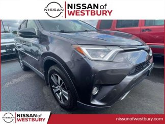 Used 2018 Toyota RAV4 XLE image 1