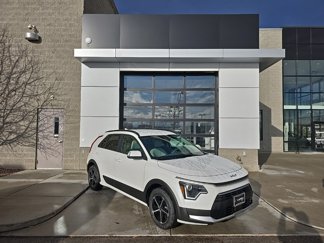 New 2025 Kia Niro EX image 1