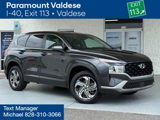 Used 2023 Hyundai Santa Fe SE image 1
