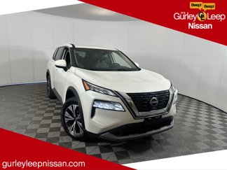 Used 2023 Nissan Rogue SV image 1