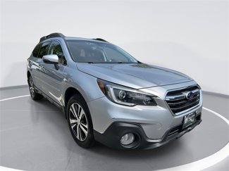 Used 2018 Subaru Outback 3.6R Limited image 1