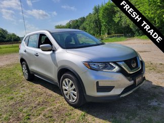 Used 2019 Nissan Rogue S image 1