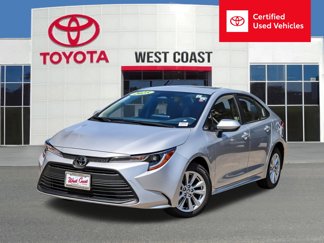 Used 2025 Toyota Corolla LE image 1