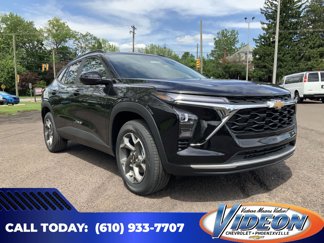 New 2025 Chevrolet Trax LT w/ Sunroof Package image 1