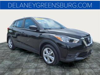 Used 2020 Nissan Kicks S image 1