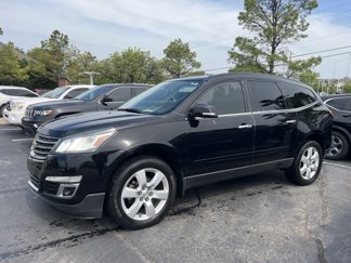 Used 2017 Chevrolet Traverse LT w/ Style and Technology Package image 1