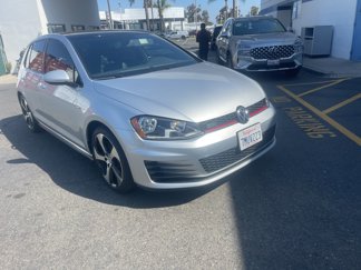 Used 2015 Volkswagen GTI SE image 1