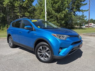 Used 2017 Toyota RAV4 XLE image 1