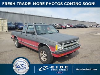 Used 1993 Chevrolet S10 Pickup 4x4 Extended Cab image 1