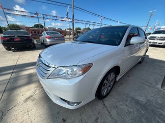Used 2011 Toyota Avalon Limited image 1