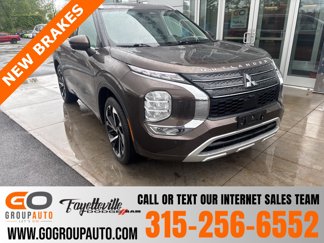 Used 2022 Mitsubishi Outlander SEL image 1