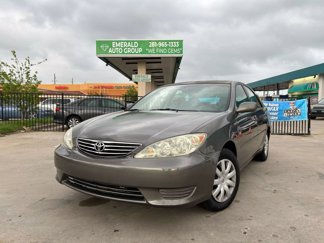 Used 2005 Toyota Camry LE image 1