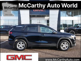 Used 2022 GMC Terrain SLE image 1