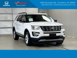 Used 2017 Ford Explorer XLT image 1