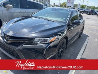 Used 2019 Toyota Camry L image 1