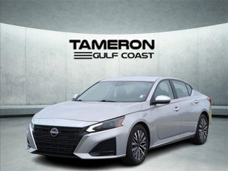 Used 2023 Nissan Altima 2.5 SV image 1