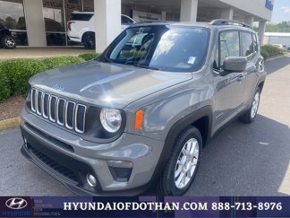 Used 2019 Jeep Renegade Latitude image 1