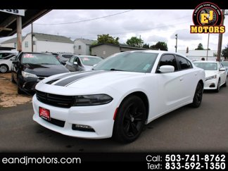 Used 2015 Dodge Charger SXT image 1