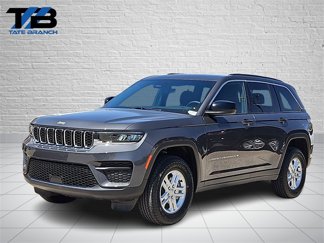 New 2025 Jeep Grand Cherokee Laredo image 1