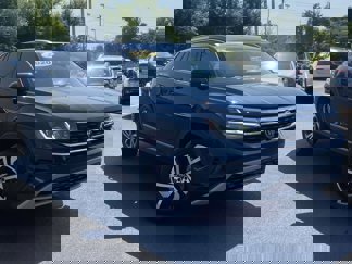 Used 2020 Volkswagen Atlas Cross Sport SEL Premium image 1