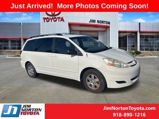 Used 2007 Toyota Sienna CE image 1