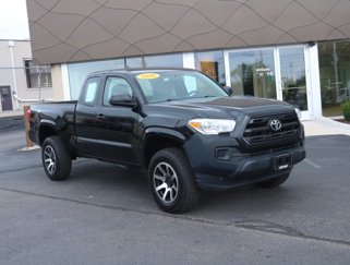 Used 2016 Toyota Tacoma SR video 1